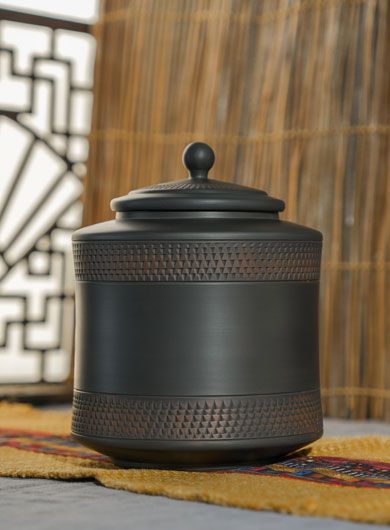 Jianshui Zitao Pottery Jar for Loose Leaf Tea