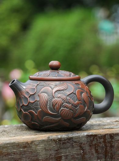 Handmade Jianshui Zitao Pottery Teapot – Lotus Flower Xishi