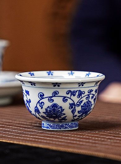 Jingdezhen Hand Painted Blue and White Porcelain Tea Cup