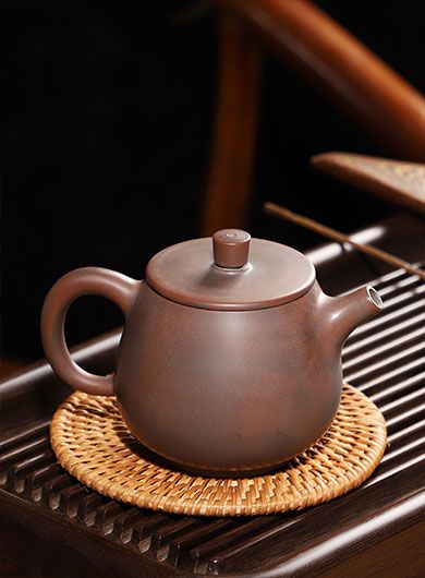 Handmade Qinzhou Nixing Pottery Teapot Rijin Doujin