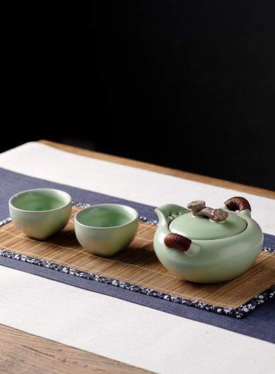 Ru Yao Kuai Ke Bei Tea Set