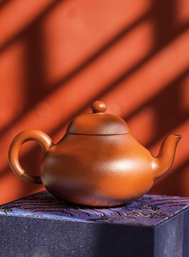 Handmade Pear-Shaped Tall Shui Ping Yixing Zisha Teapot 