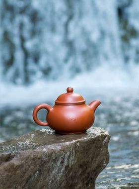 Xiao Pan Yixing Zisha Teapot