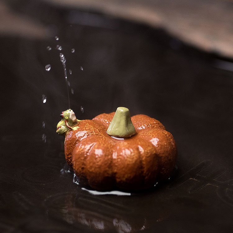 Squirting Frog Pumpkin Yixing Zisha Tea Pet